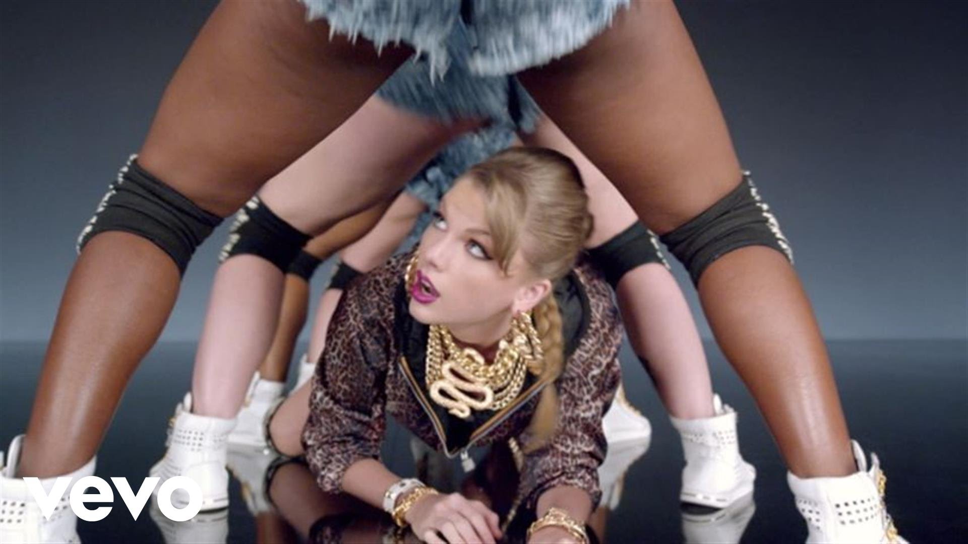 Taylor Swift - Shake It Off 2