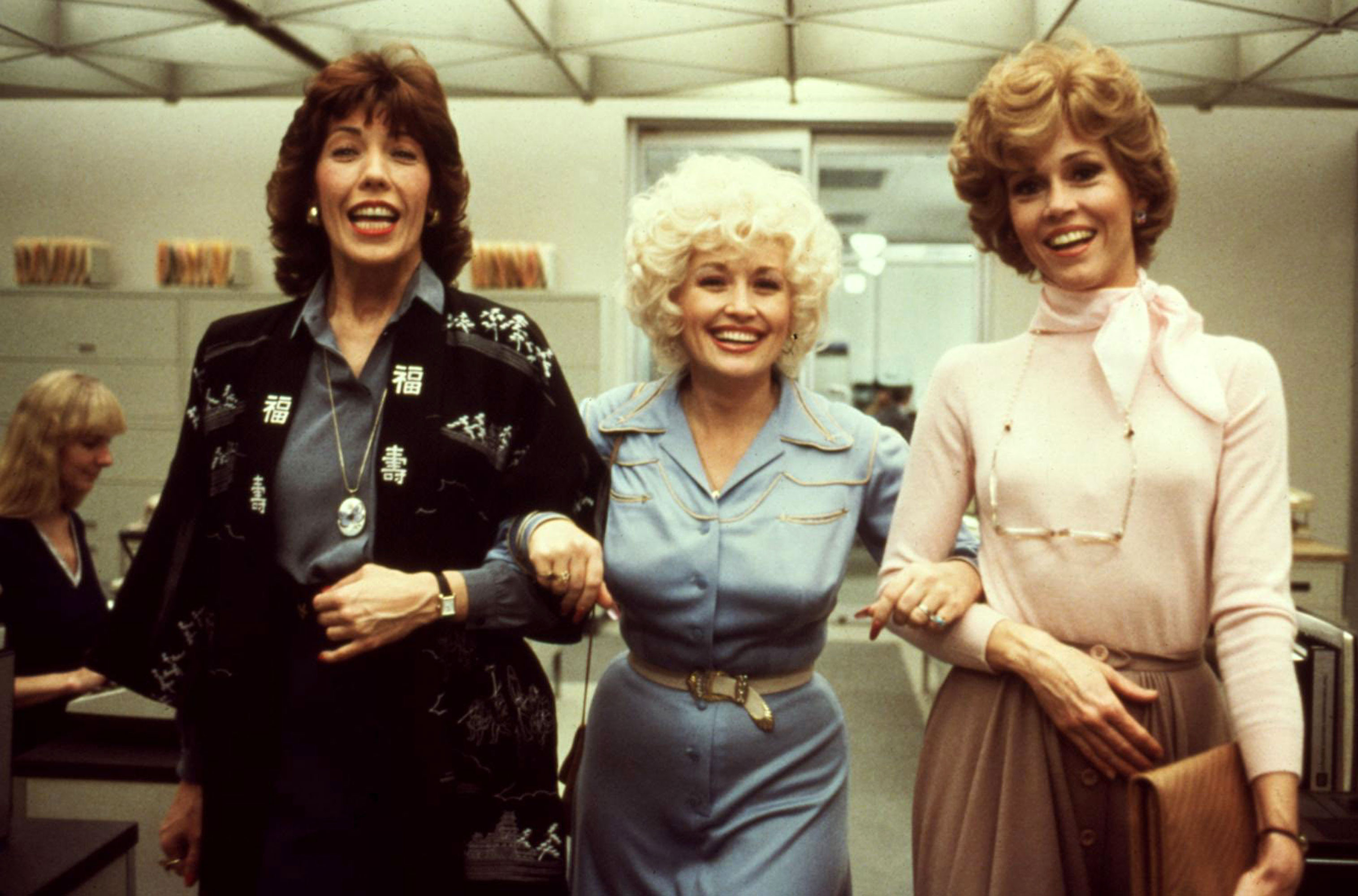 Dolly Parton shares new details on <em>9 to 5</em> sequel and her original costars plans to return 3