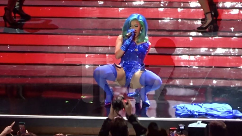 Cardi B Performs at the AVN Awards in Vegas 1