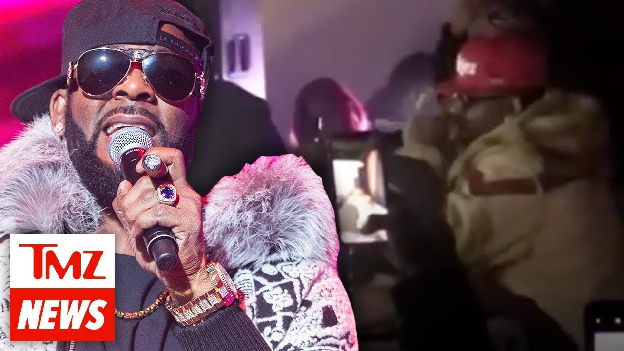 R. Kelly Has Run-in with Cops During Birthday Party in Chicago Nightclub | TMZ NEWSROOM TODAY 1 R. Kelly Has Run-in with Cops During Birthday Party in Chicago Nightclub | TMZ NEWSROOM TODAY 1