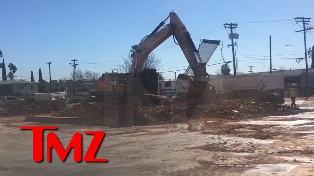 Debbie Reynolds' Former Dance Studio Torn Down | TMZ 1