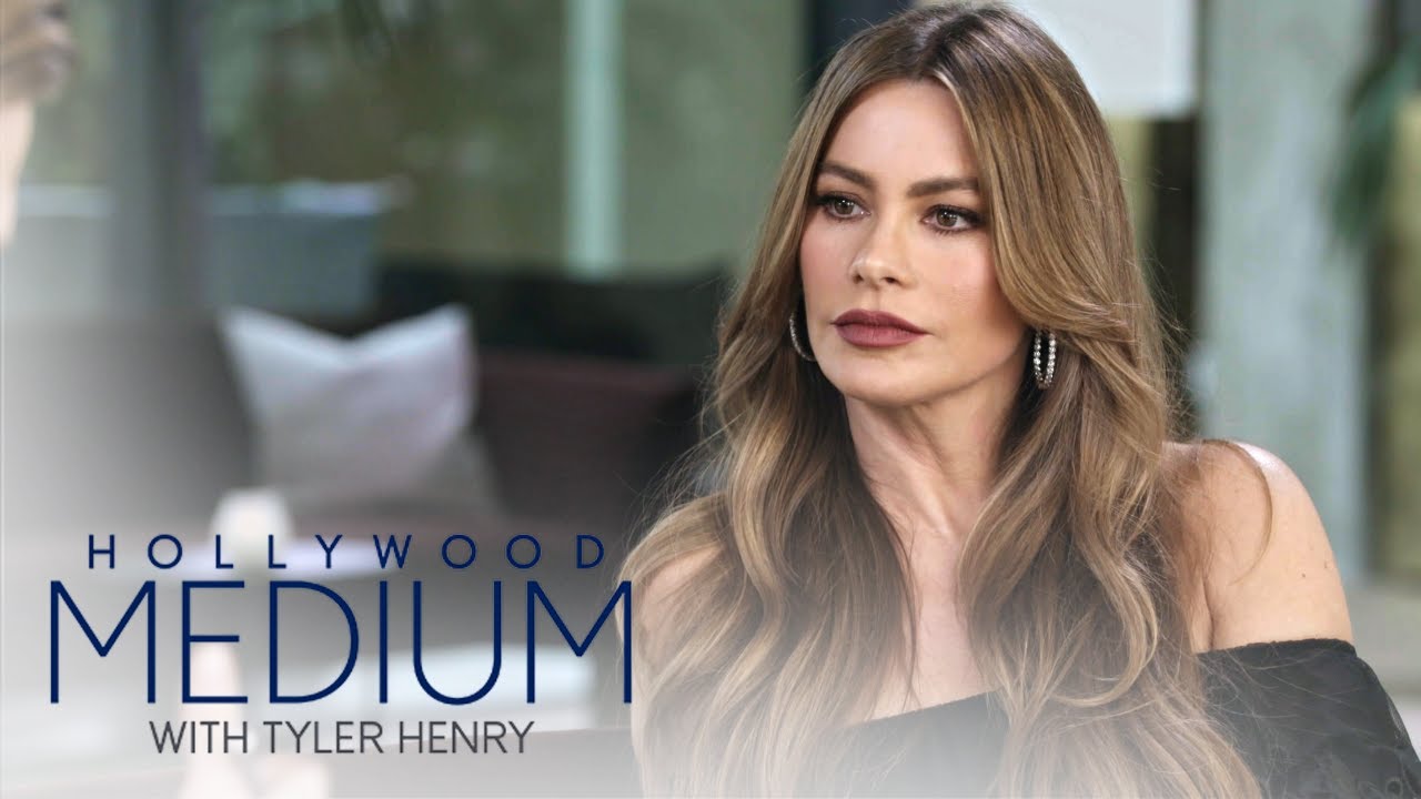 Sofia Vergara Connects to Her Late Aunt | Hollywood Medium with Tyler Henry | E! 4