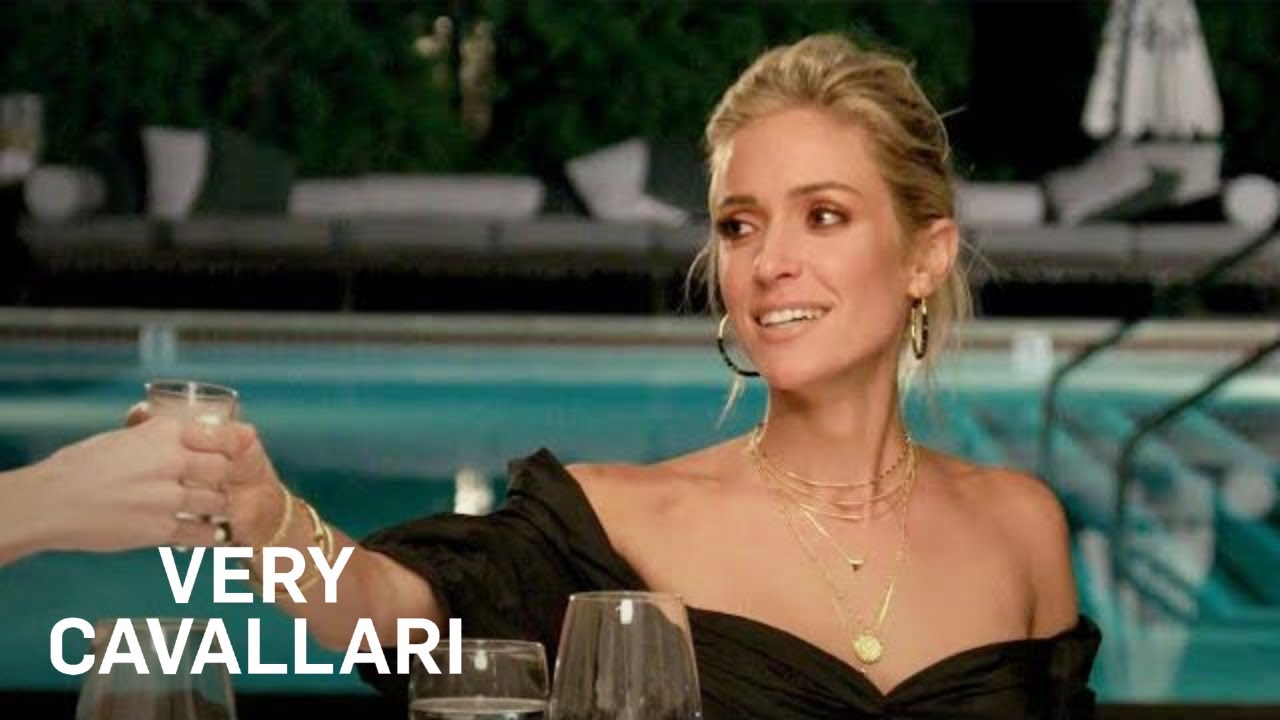 Kristin Cavallari Works Hard But Plays Harder In "Very Cavallari" S2 | E!