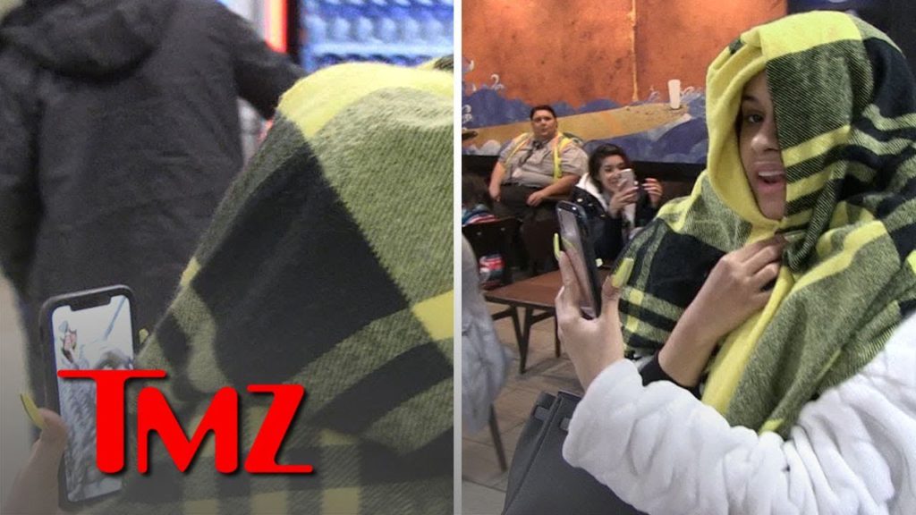 Cardi B FaceTiming with Offset at LAX | TMZ 1