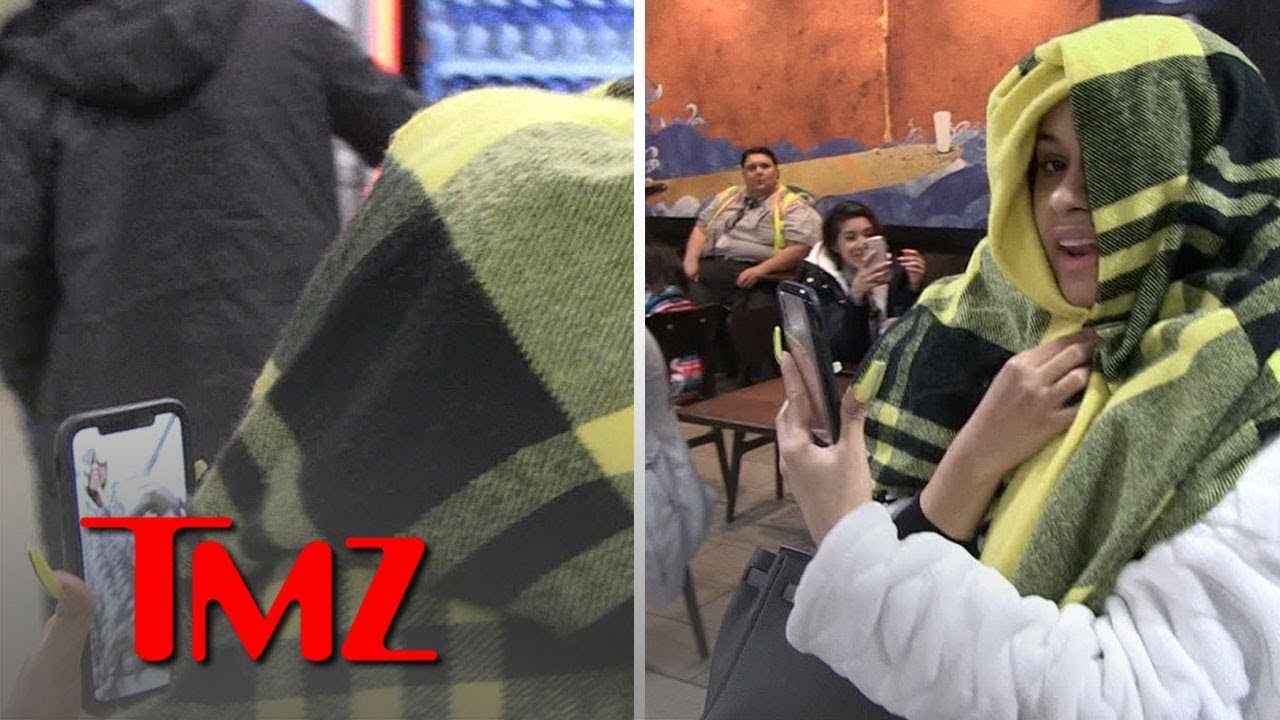 Cardi B FaceTiming with Offset at LAX | TMZ 2