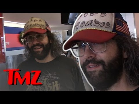 Judah Friedlander: Does He Ever Take Off Those Trucker Hats? | TMZ 1