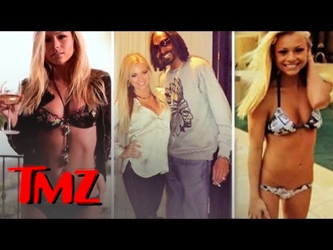 Snoop Gets Hit On By A Playboy Playmate! | TMZ 4