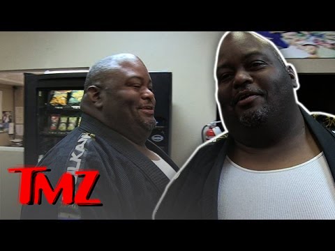 Lavell Crawford: Is There A Correlation Between Spicy Food and Testosterone? | TMZ 5