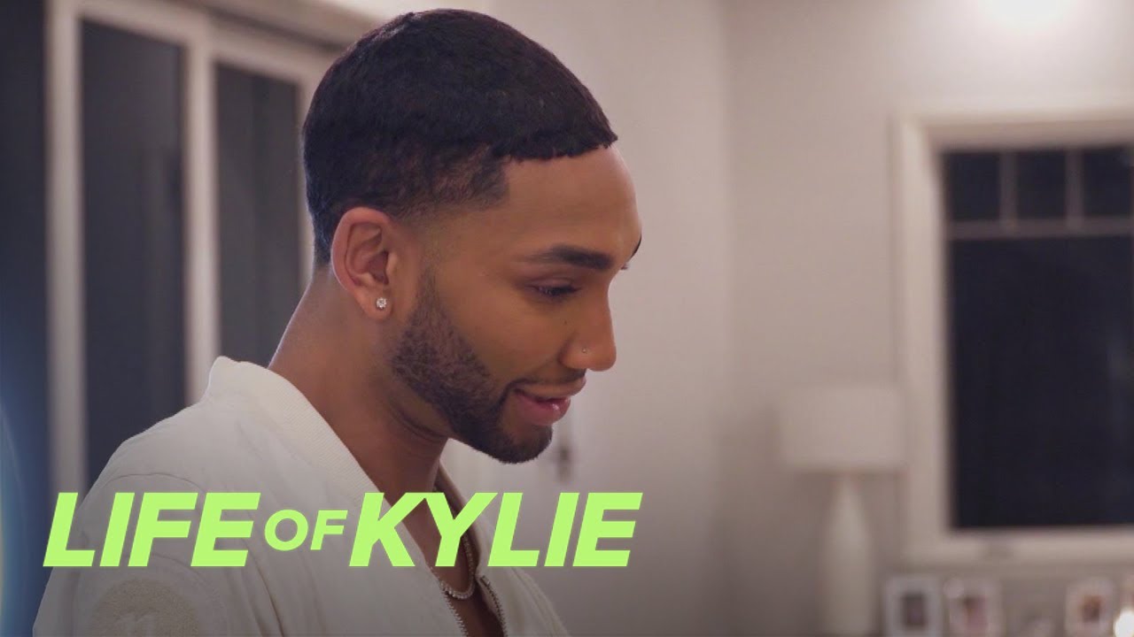 Tokyo Vents to Victoria Over Kylie Banning His BF | Life of Kylie | E! 1