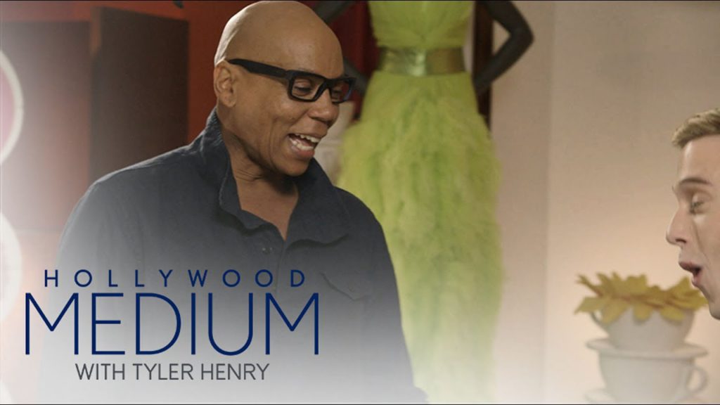 RuPaul Shows Off His Amazing Wardrobe to Tyler Henry | Hollywood Medium with Tyler Henry | E! 1