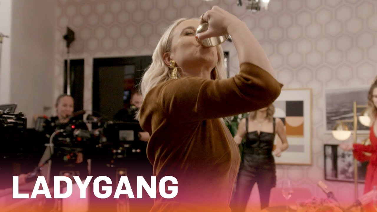 Jac, Becca & Keltie Drink From Their Hair Ties?! | LadyGang | E! 4