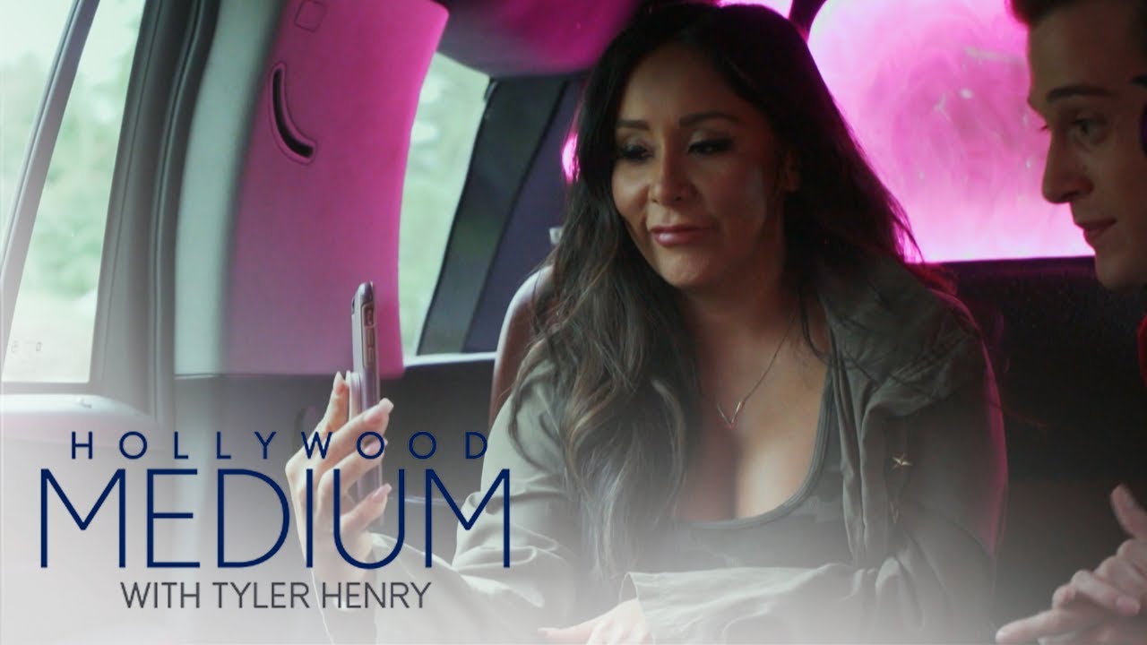 "Snooki" FaceTimes Nico Tortorella With Tyler Henry | Hollywood Medium | E! 3