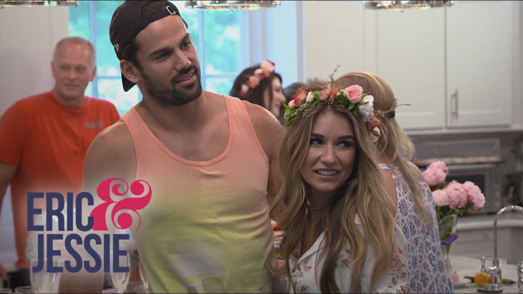 Does Eric Decker Miss Rubbing His Pregnant Wife's Belly? | Eric & Jessie | E! 1