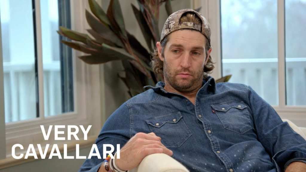 Kristin Cavallari Cries in Jay's Arms After Talking About Loss | Very Cavallari | E! 1