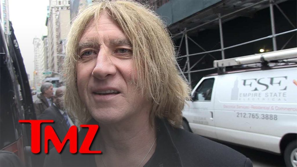 Def Leppard's Joe Elliott Insists Rock & Roll Isn't Dying, Names Next Big Band | TMZ 1