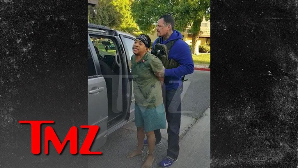 Ex-Disney Star Orlando Brown Arrested in His Underwear by Bounty Hunters in Crazy Video | TMZ 1