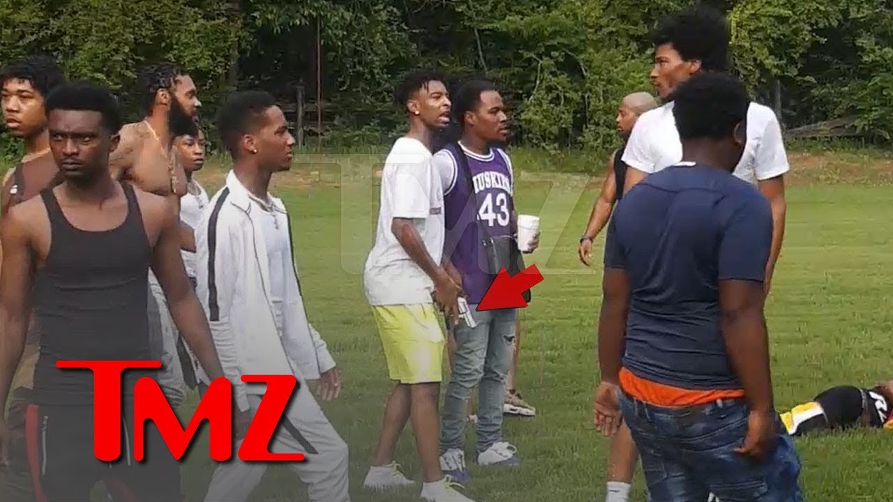 21 Savage Flashes Gun in Pool Party Fight | TMZ 4