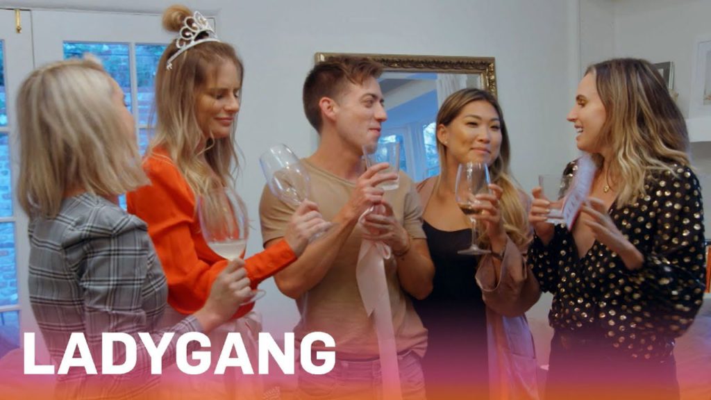 Jenna Ushkowitz & Kevin McHale Hang With "LadyGang" | E! 1