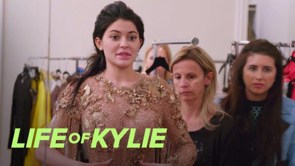 Kylie Jenner Wants What Done to Her Versace Gown?! | Life of Kylie | E! 1