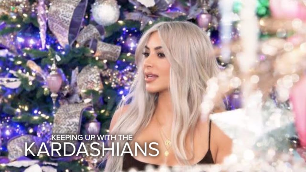 "Keeping Up with the Kardashians" Katch-Up S14 "A Very Kardashian Holiday" | E! 1