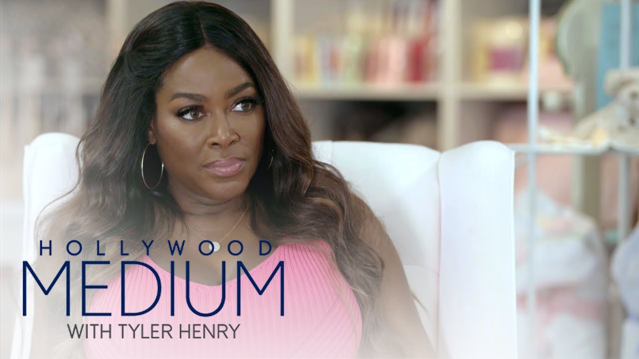 Kenya Moore Gets a Sign During Her Reading With Tyler Henry | Hollywood Medium with Tyler Henry | E! 1
