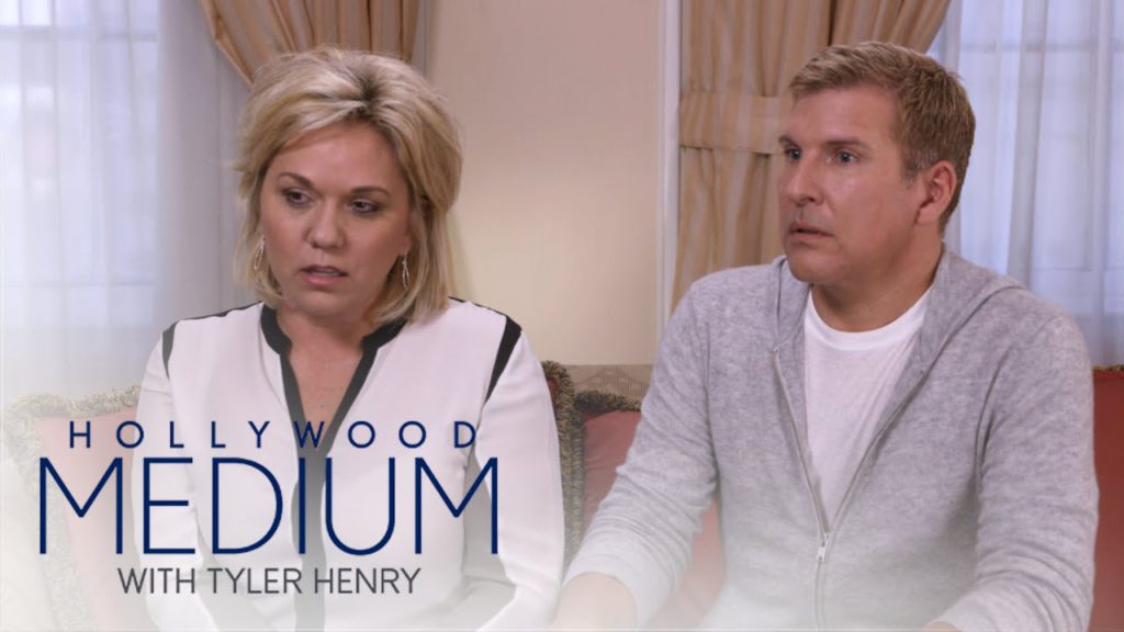 Todd and Julie Chrisley Get Message From Late Brother | Hollywood Medium with Tyler Henry | E! 1