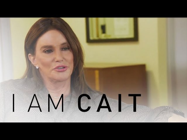 I Am Cait | Kris Jenner Reacts to Caitlyn's Name Change | E! 3