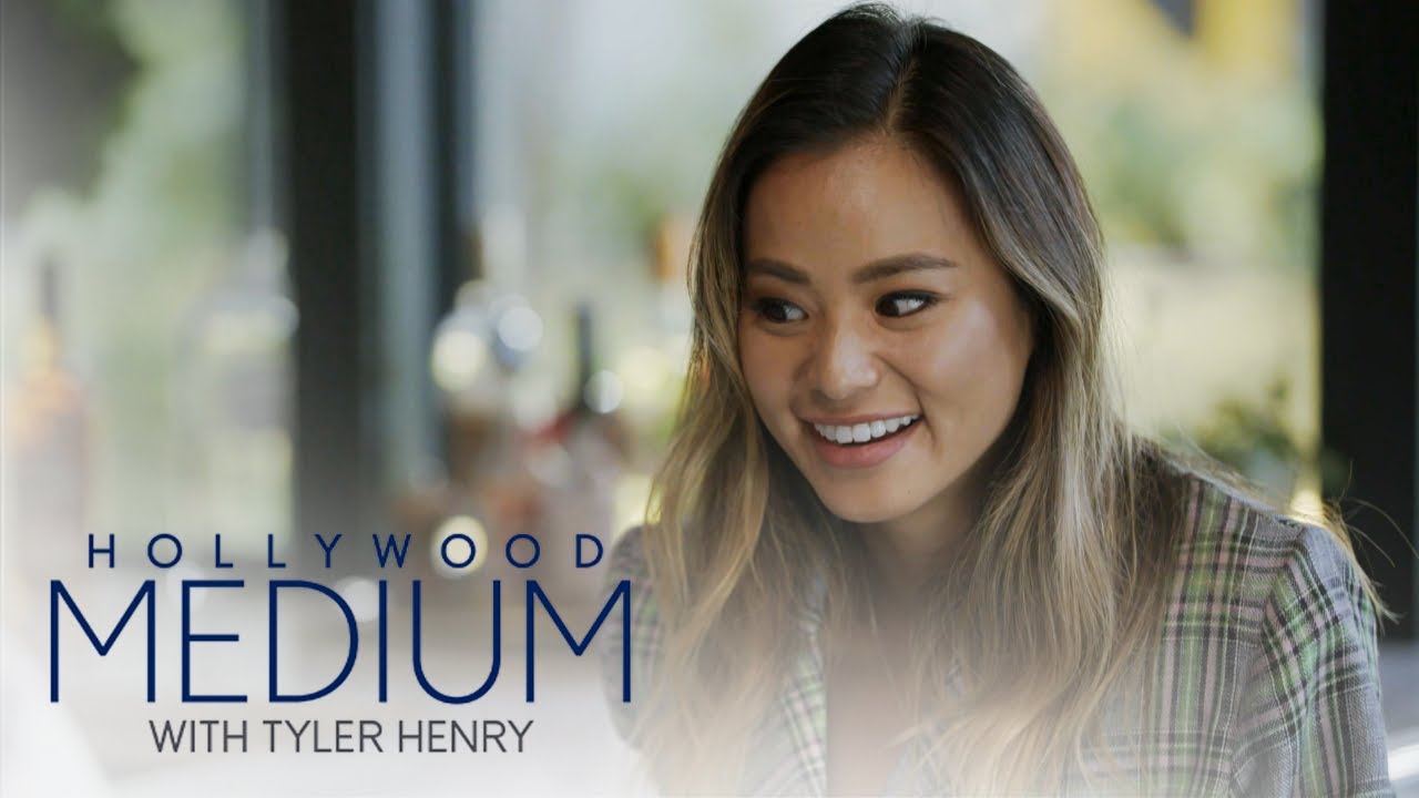 Jamie Chung Gets Reading From Tyler Henry | Hollywood Medium with Tyler Henry | E! 2