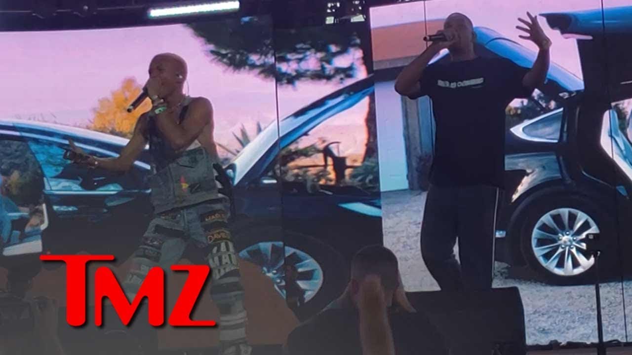 Will Smith Performs with Jaden and Willow Smith at Coachella | TMZ 3