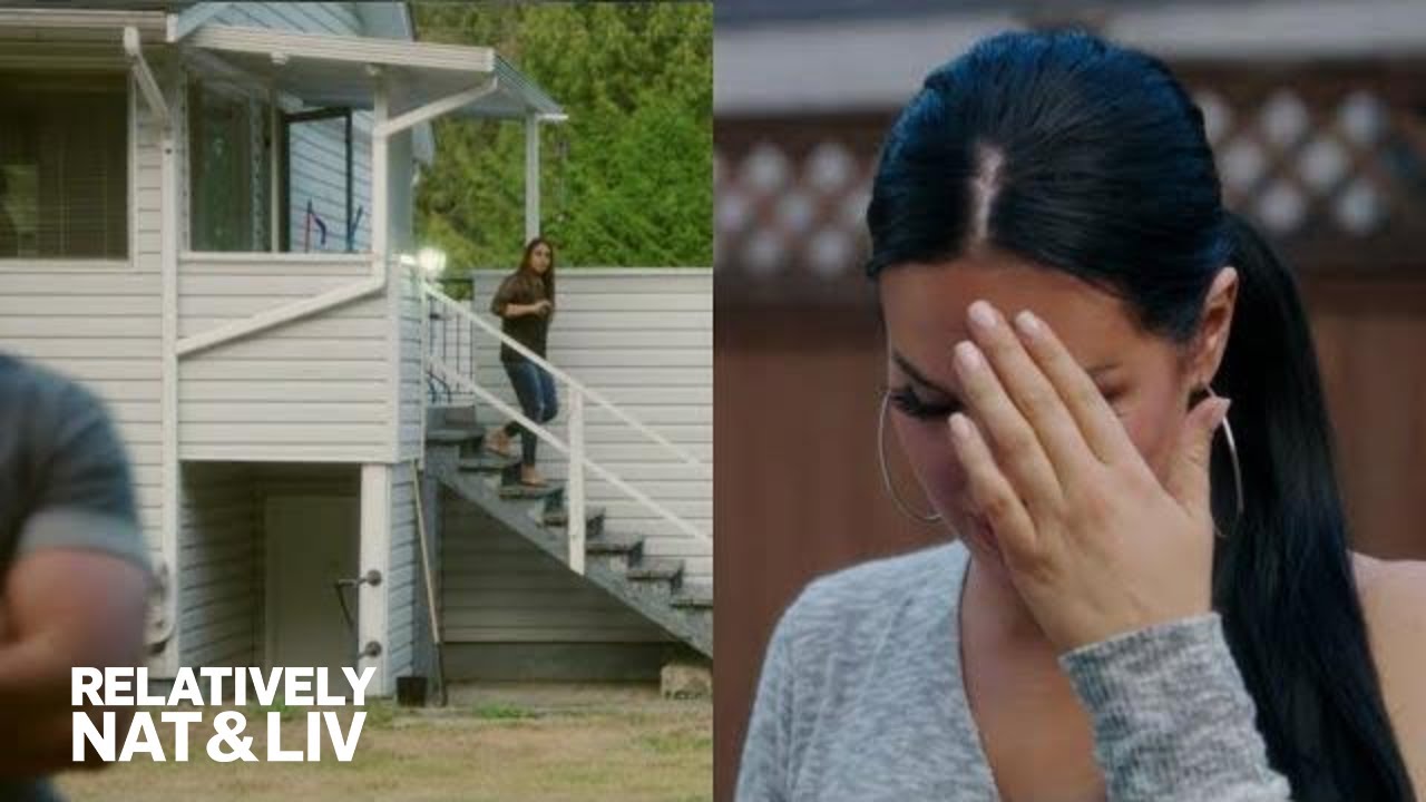 Natalie Halcro Gets Emotional Visiting Childhood Home | Relatively Nat & Liv | E! 4