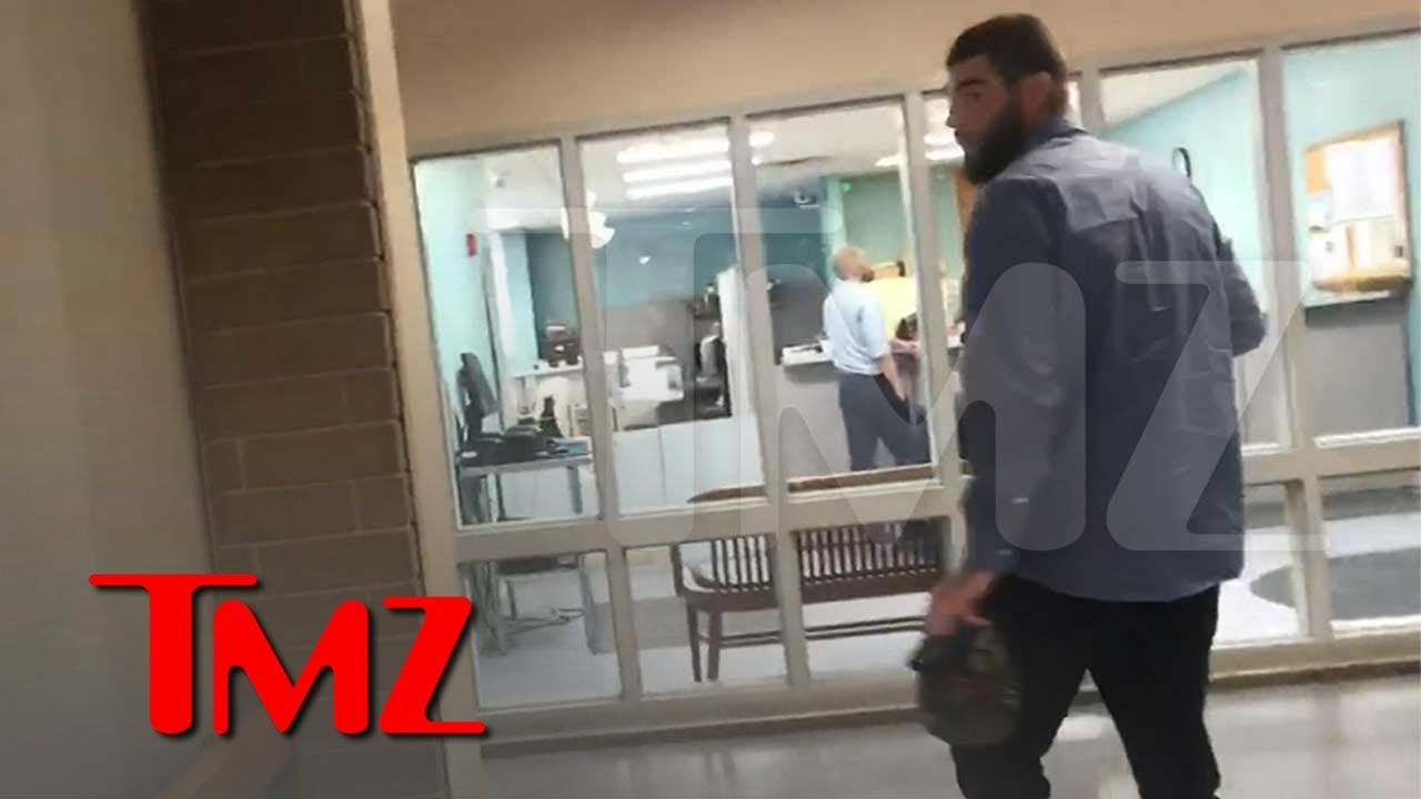 Jenelle Evans' Husband David Eason Threatens Photog in Dog Killing | TMZ 1