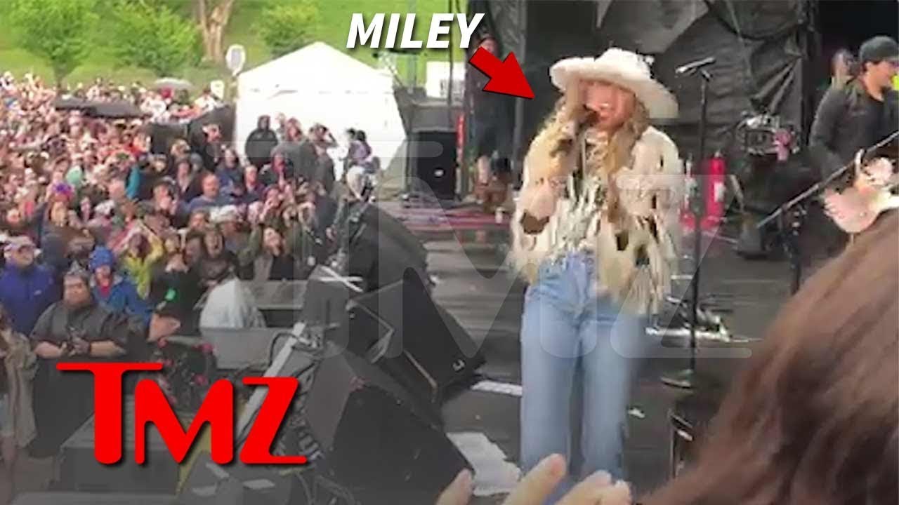 Miley Cyrus Yells 'Free Britney' During Beale Street Festival | TMZ 1